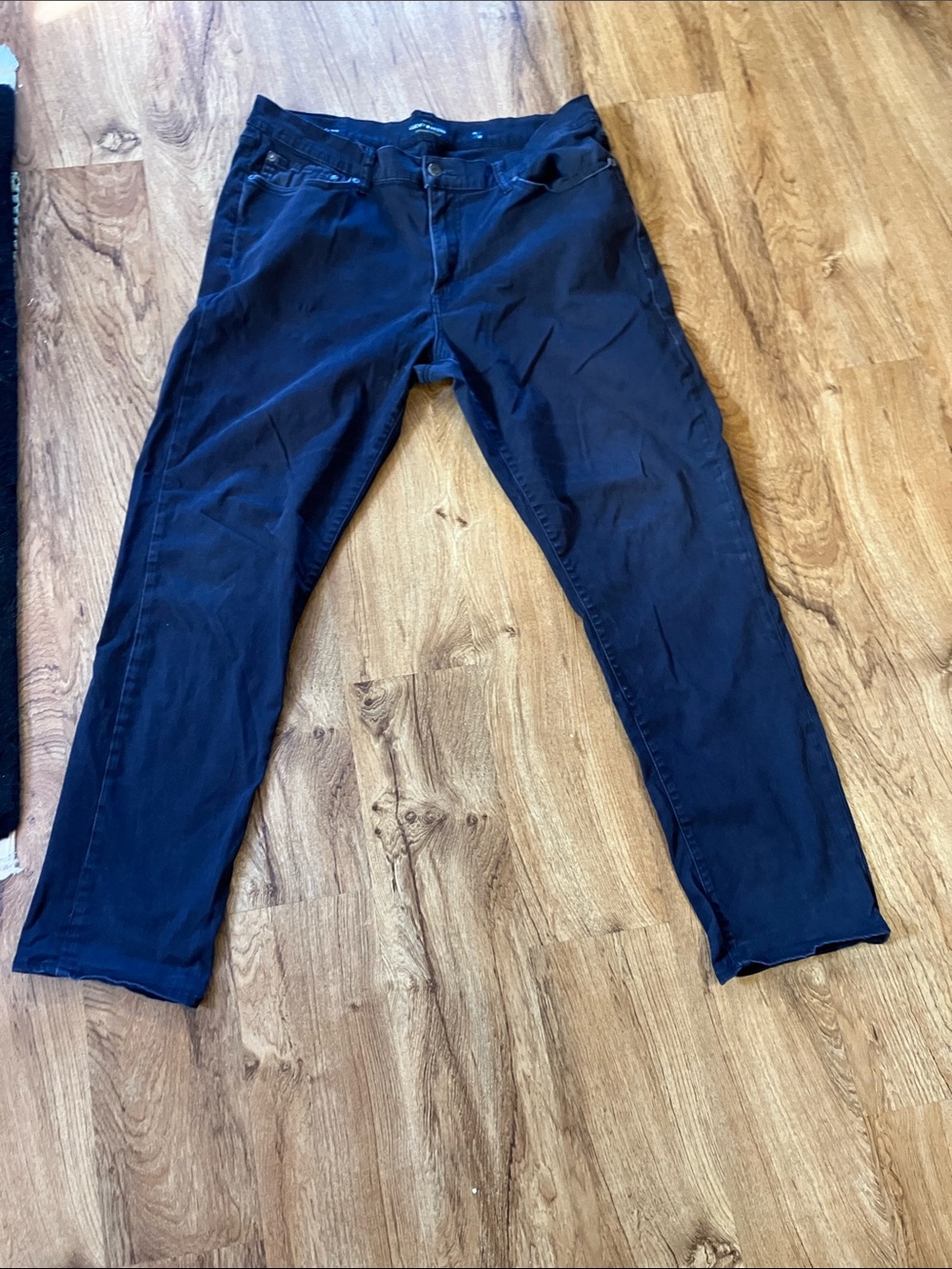 Lucky 36x32 black jeans 412 athletic slim